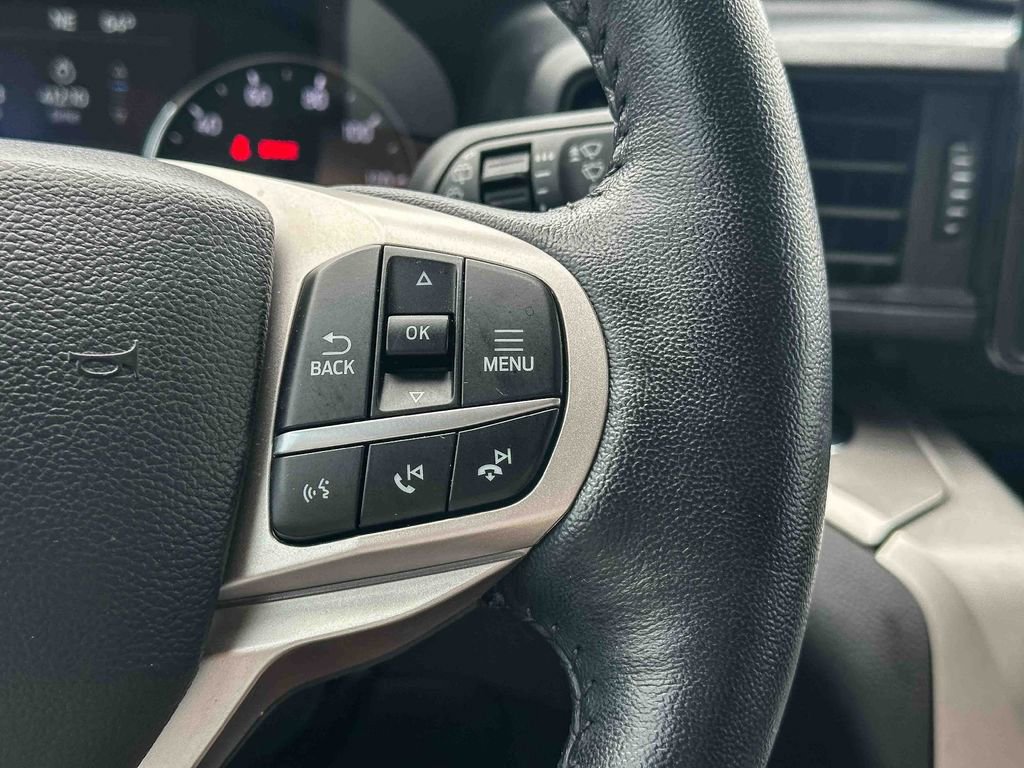 Used 2022 Ford Explorer XLT RWD image 28