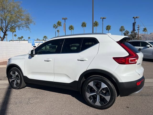 New 2025 Volvo XC40 B5 Core w/ Protection Package Premier image 5