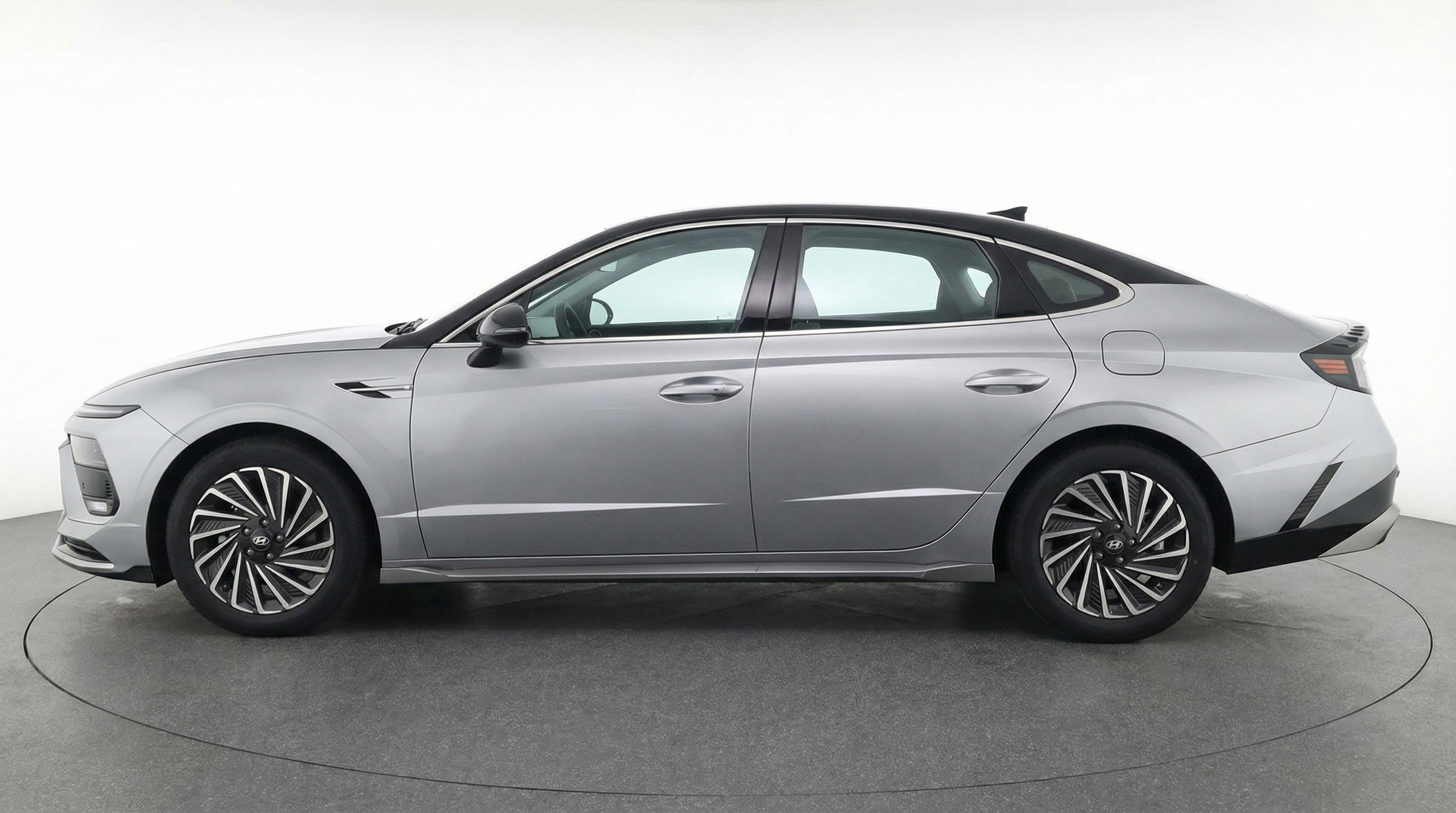 Used 2025 Hyundai Sonata SEL image 5