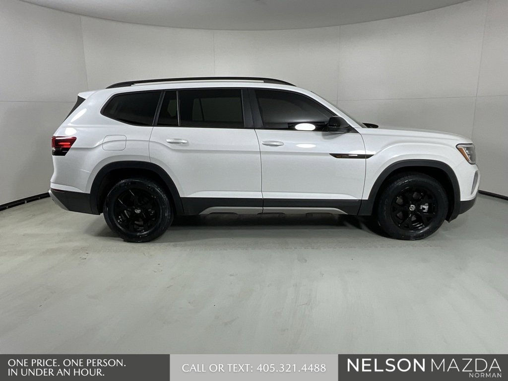 Used 2024 Volkswagen Atlas Peak Edition SEL image 8