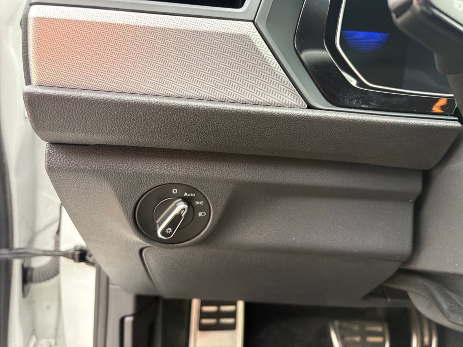 Certified 2024 Volkswagen Jetta Sport FWD image 22