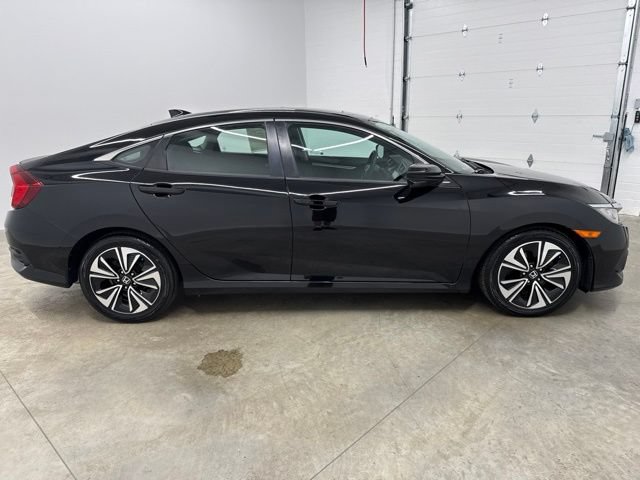 Used 2017 Honda Civic EX-T image 4
