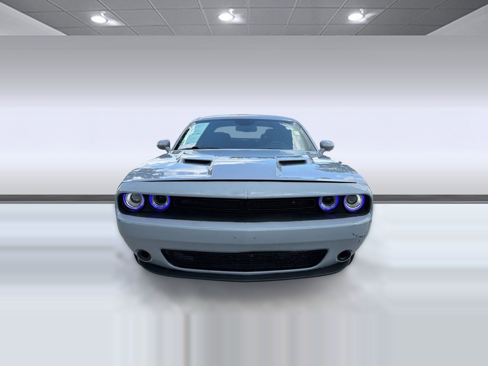 Used 2020 Dodge Challenger SXT w/ Driver Convenience Group RWD image 5
