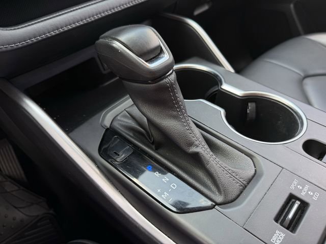 Used 2022 Toyota Highlander XLE image 20