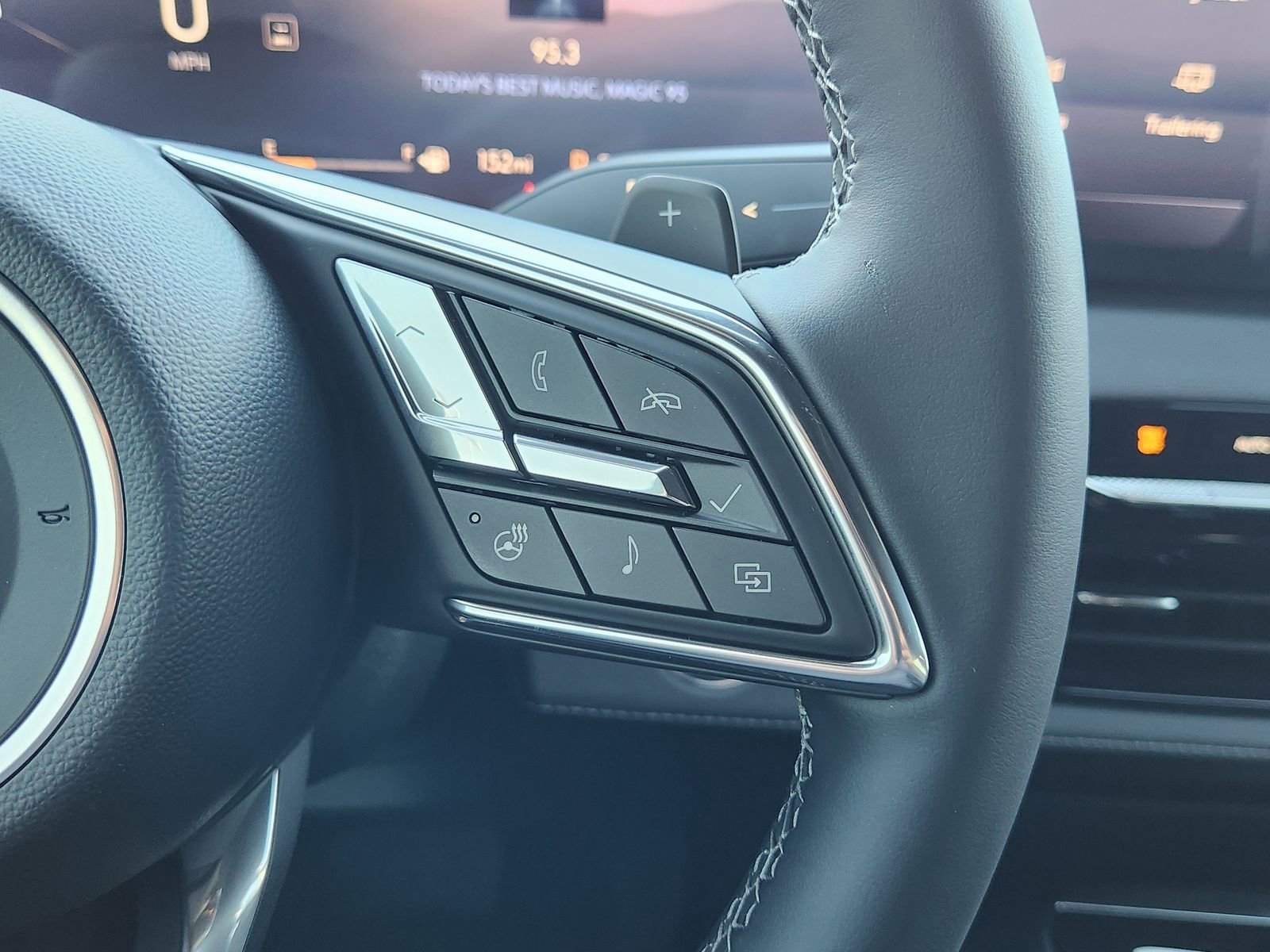 New 2026 Buick Enclave Sport Touring w/ Power Package image 32