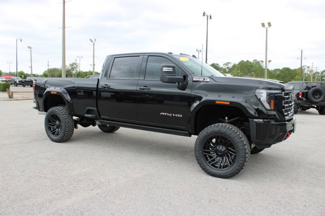 Used 2025 GMC Sierra 2500 AT4 w/ AT4 Premium Plus Package AWD/4WD image 15