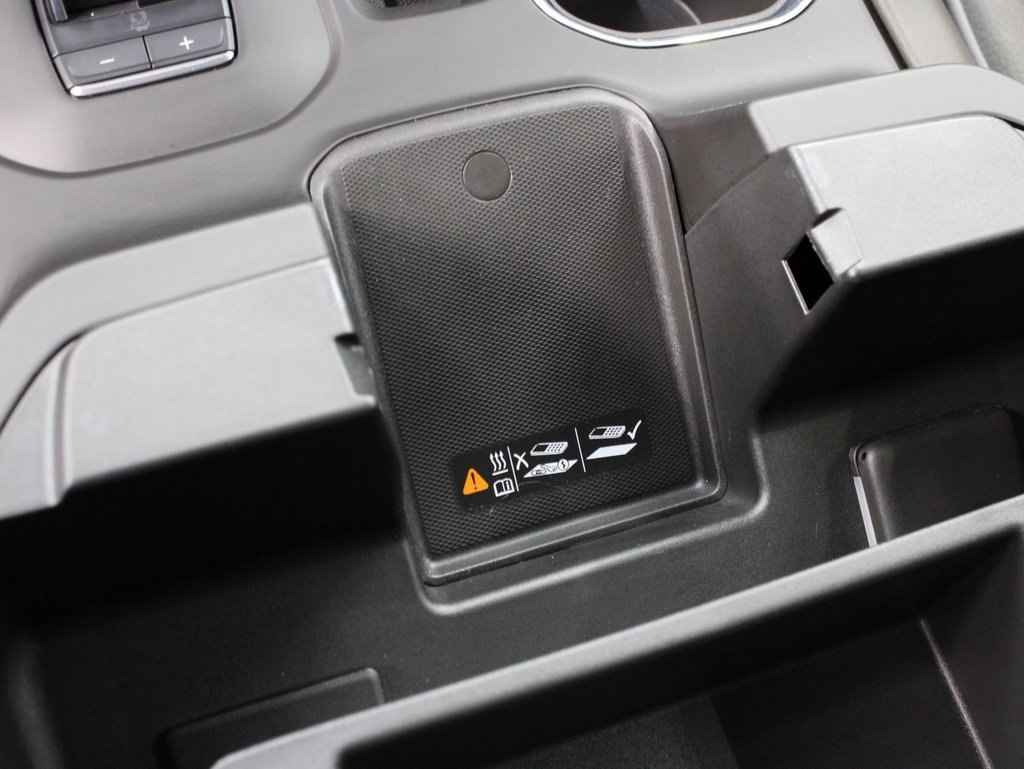 Used 2024 GMC Sierra 2500 Denali w/ Technology Package image 74