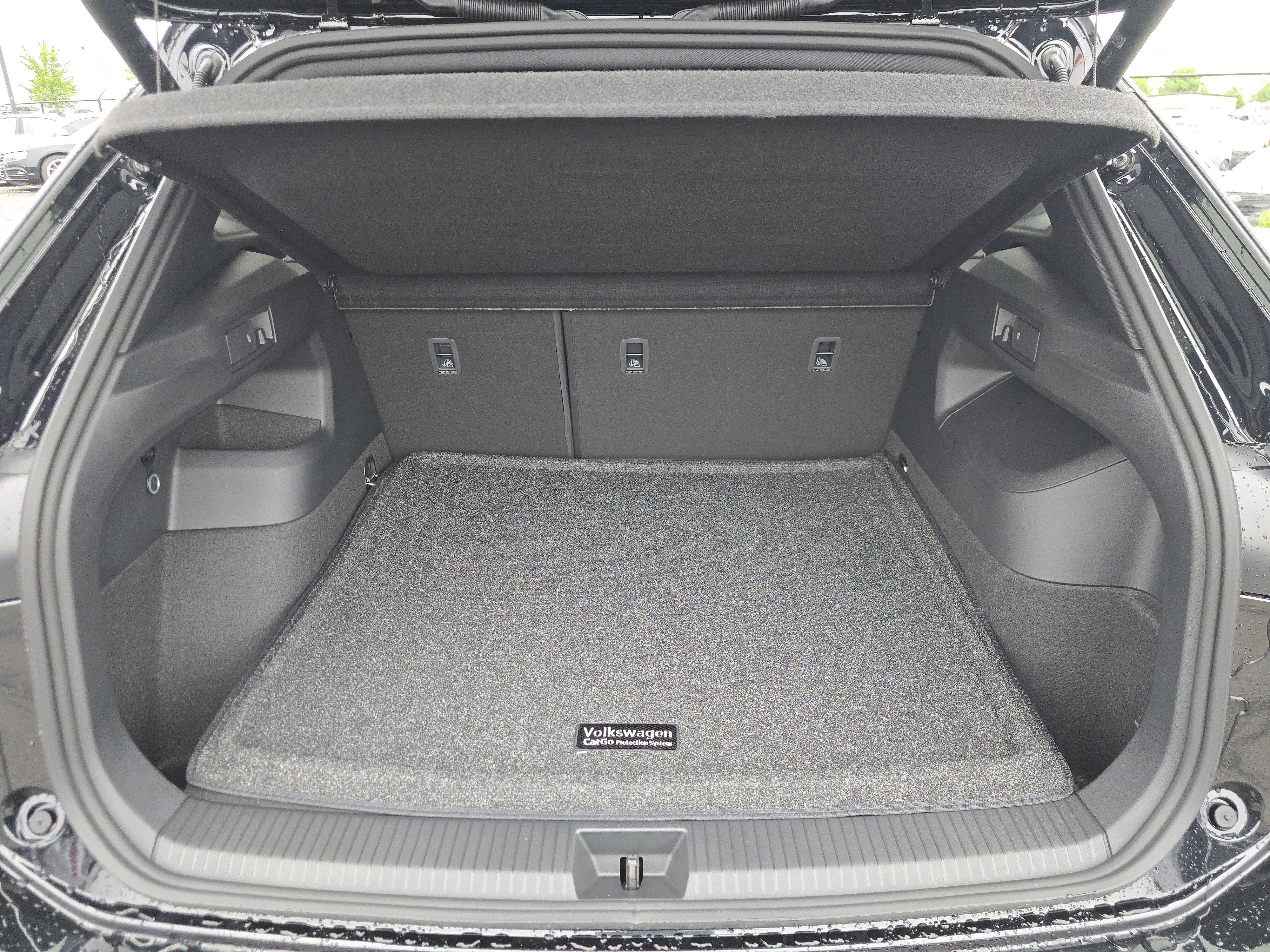 New 2026 Volkswagen Tiguan SEL R-Line AWD/4WD image 18