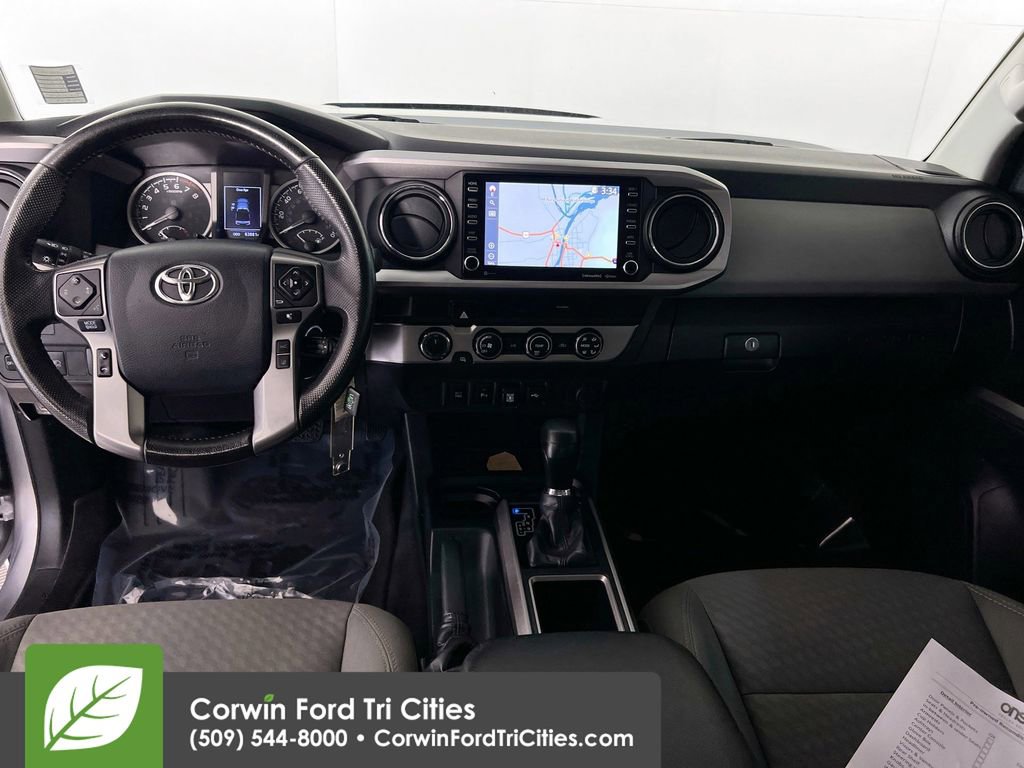 Used 2020 Toyota Tacoma SR5 AWD/4WD image 7