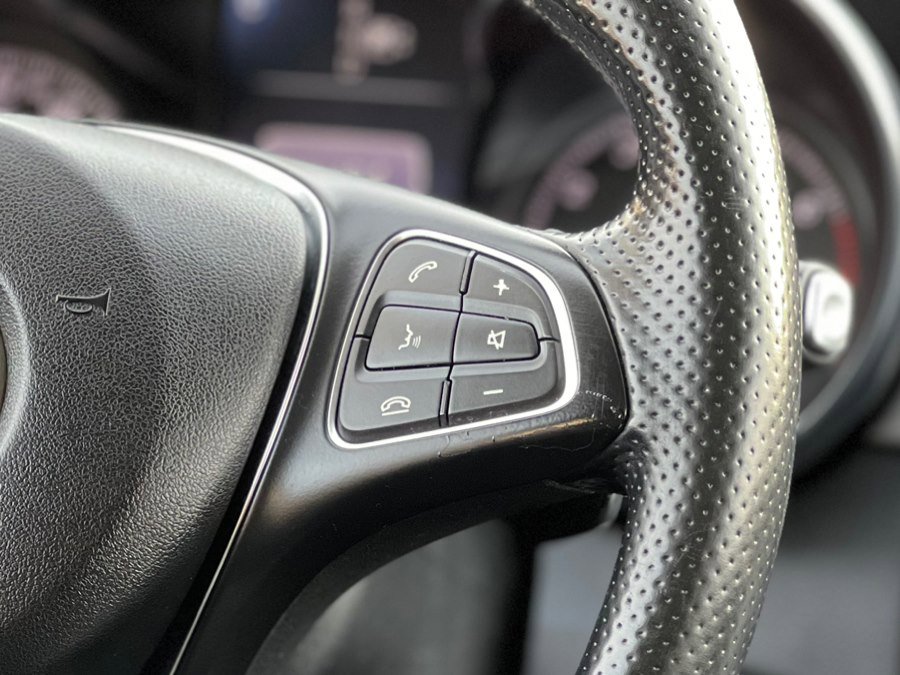 Used 2015 Mercedes-Benz C 300 4MATIC Sedan image 13