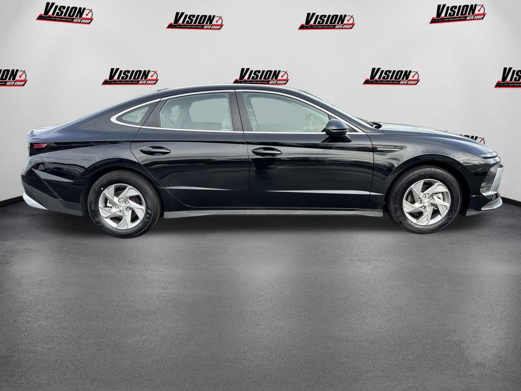 New 2026 Hyundai Sonata SE FWD image 6