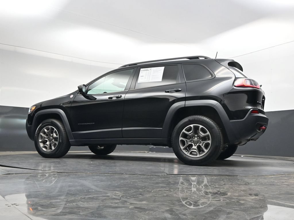 Used 2021 Jeep Cherokee Trailhawk AWD/4WD image 45