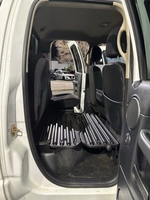 Used 2003 Dodge Ram 3500 Truck ST image 27