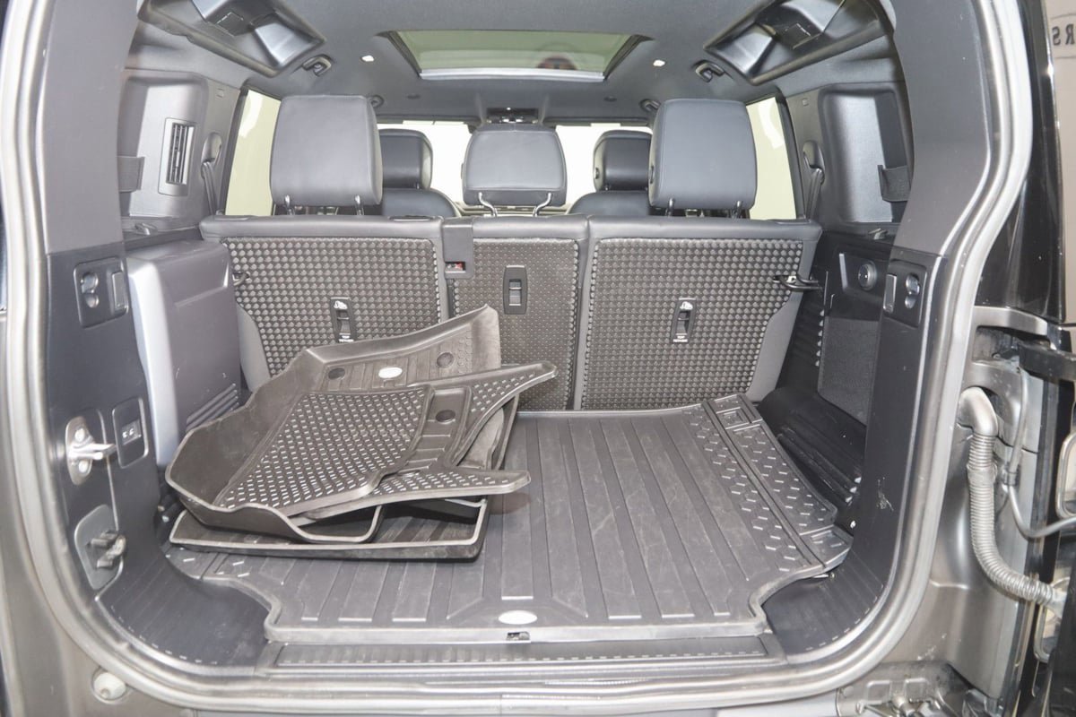 Used 2023 Land Rover Defender 110 V8 AWD/4WD image 48