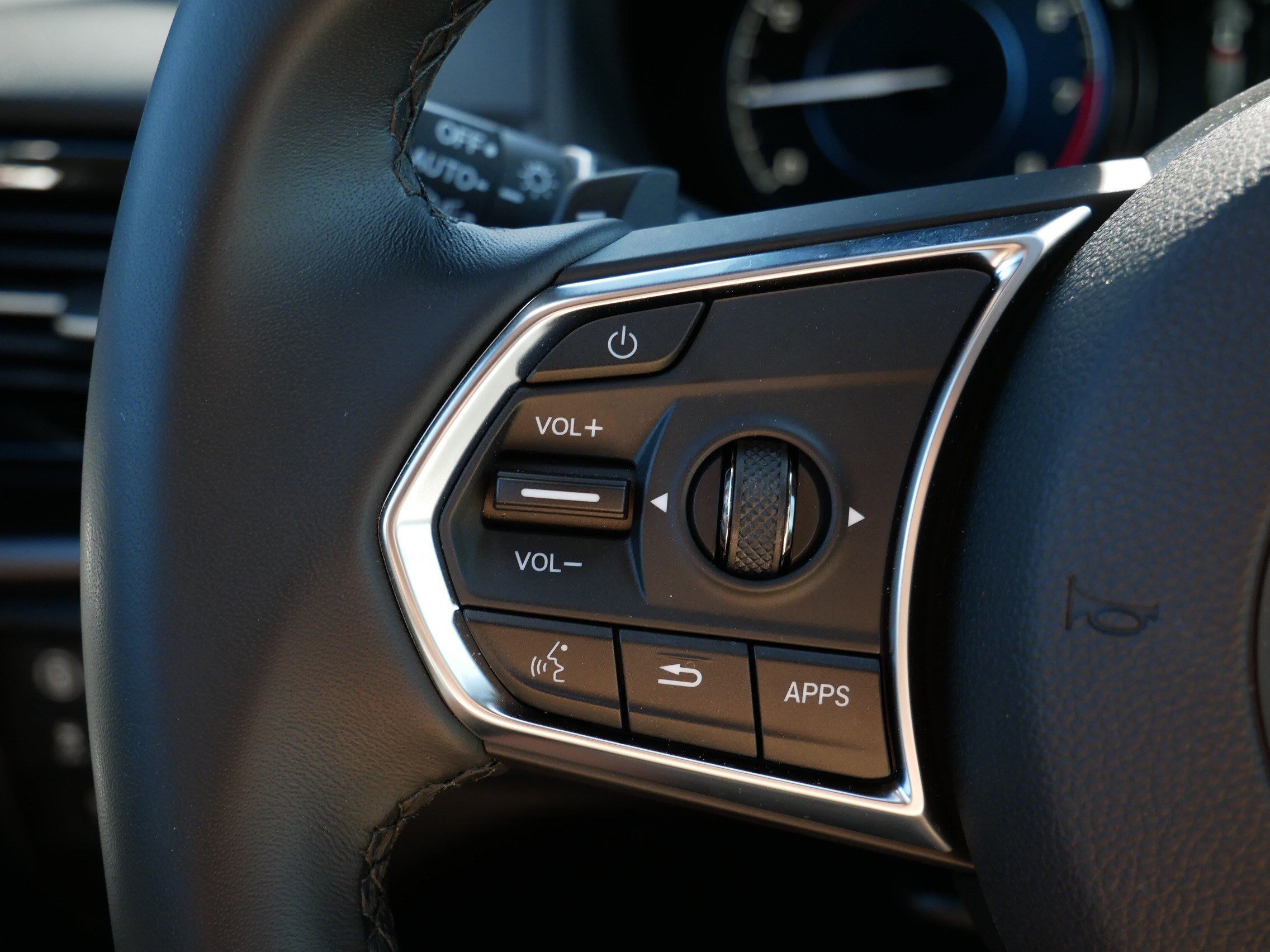 Certified 2025 Acura RDX SH-AWD image 28