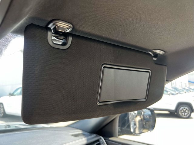 Used 2023 Jeep Grand Cherokee 4WD 4xe image 34