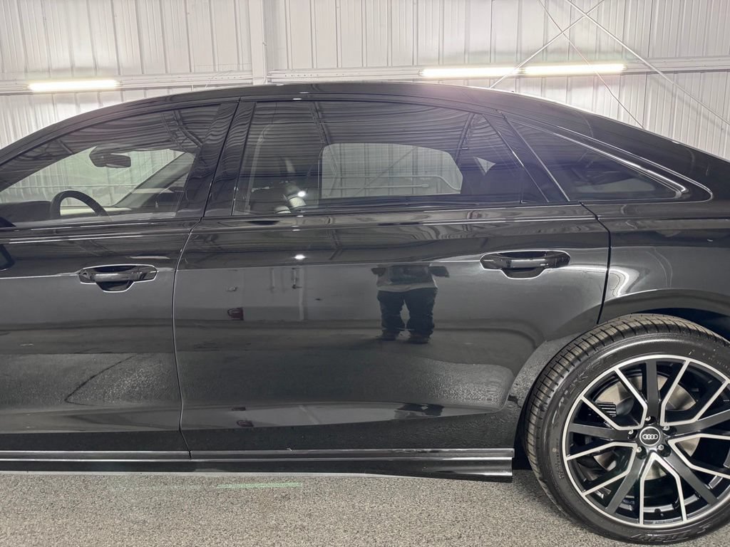 Used 2021 Audi A8 L 4.0T w/ Executive Plus Package AWD/4WD image 18