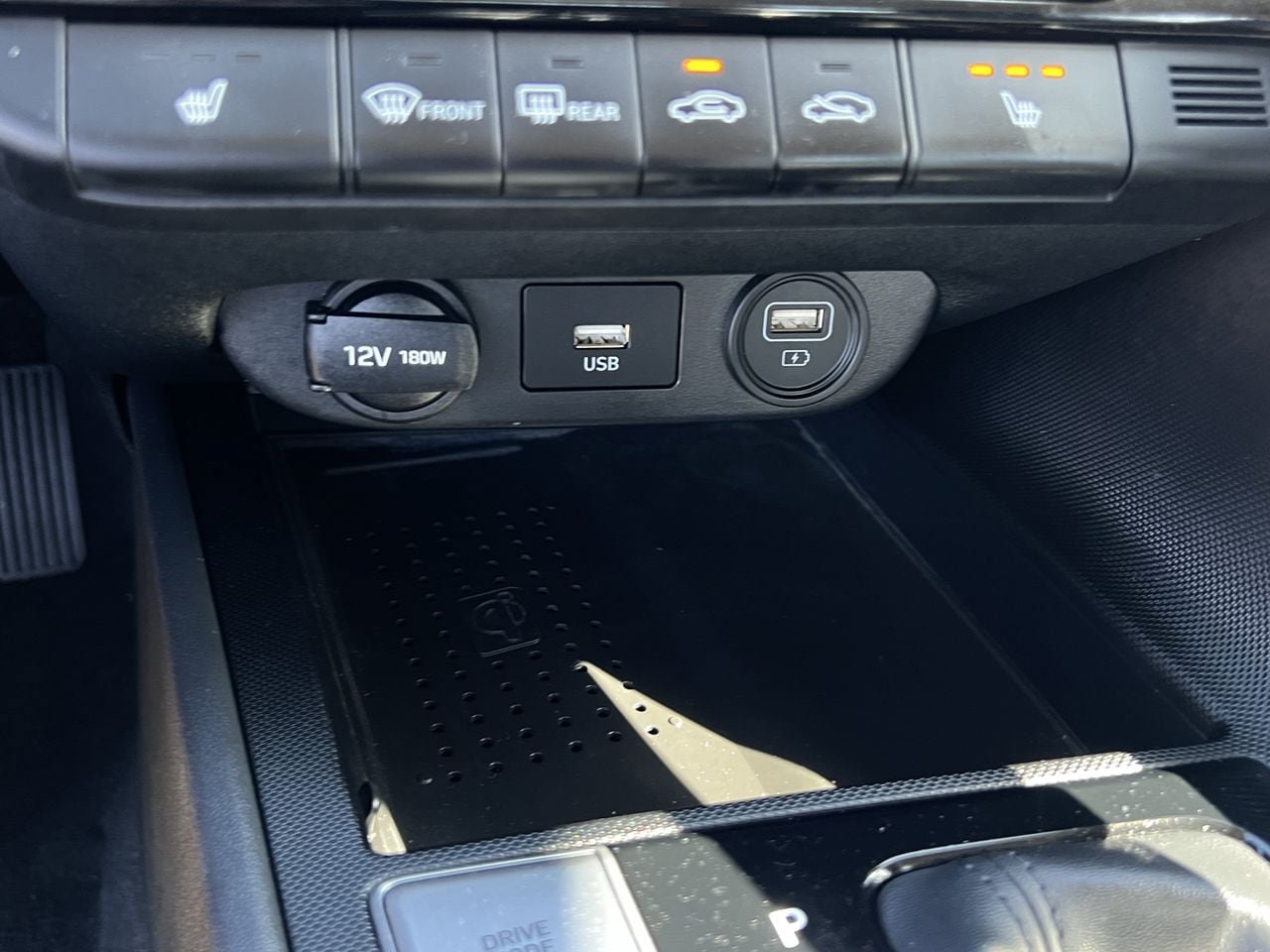 Used 2022 Hyundai Elantra SEL w/ Convenience Package FWD image 22