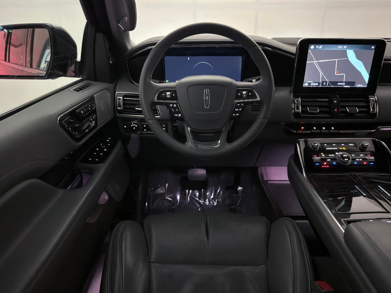 Used 2019 Lincoln Navigator Reserve image 30