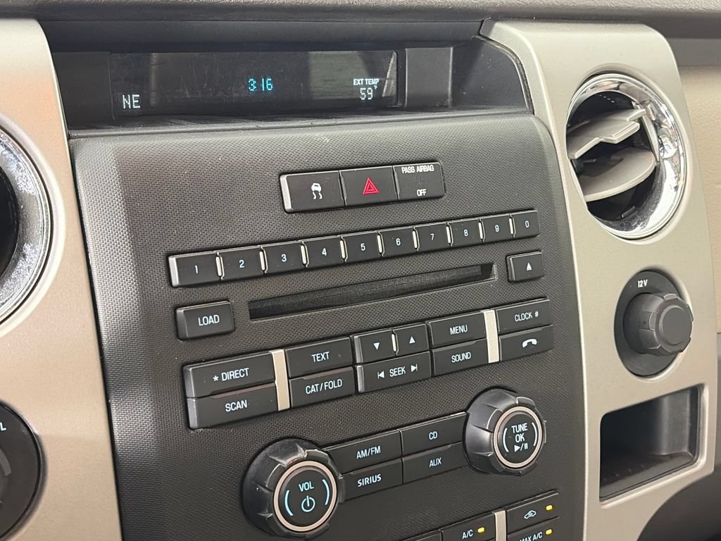 Used 2010 Ford F150 XLT AWD/4WD image 17