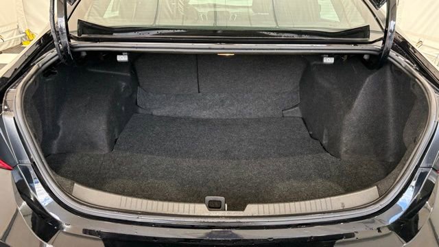 Used 2022 Chevrolet Malibu LT image 4