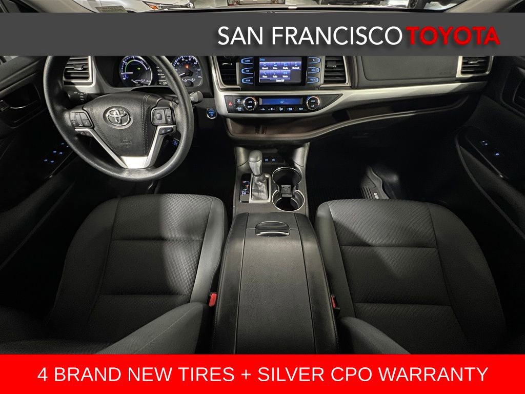 Used 2017 Toyota Highlander LE image 24