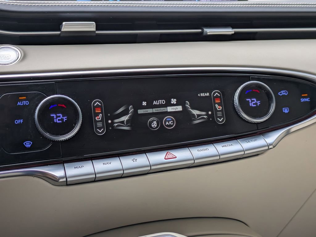 Used 2023 Genesis GV70 3.5T Sport w/ Sport Advanced Package image 27