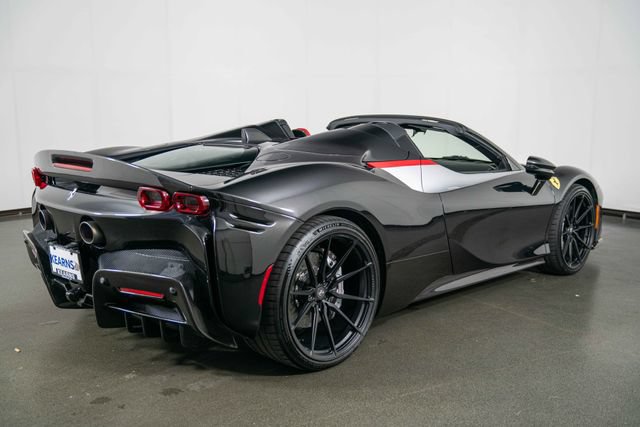 Used 2022 Ferrari SF90 Spider AWD/4WD image 8