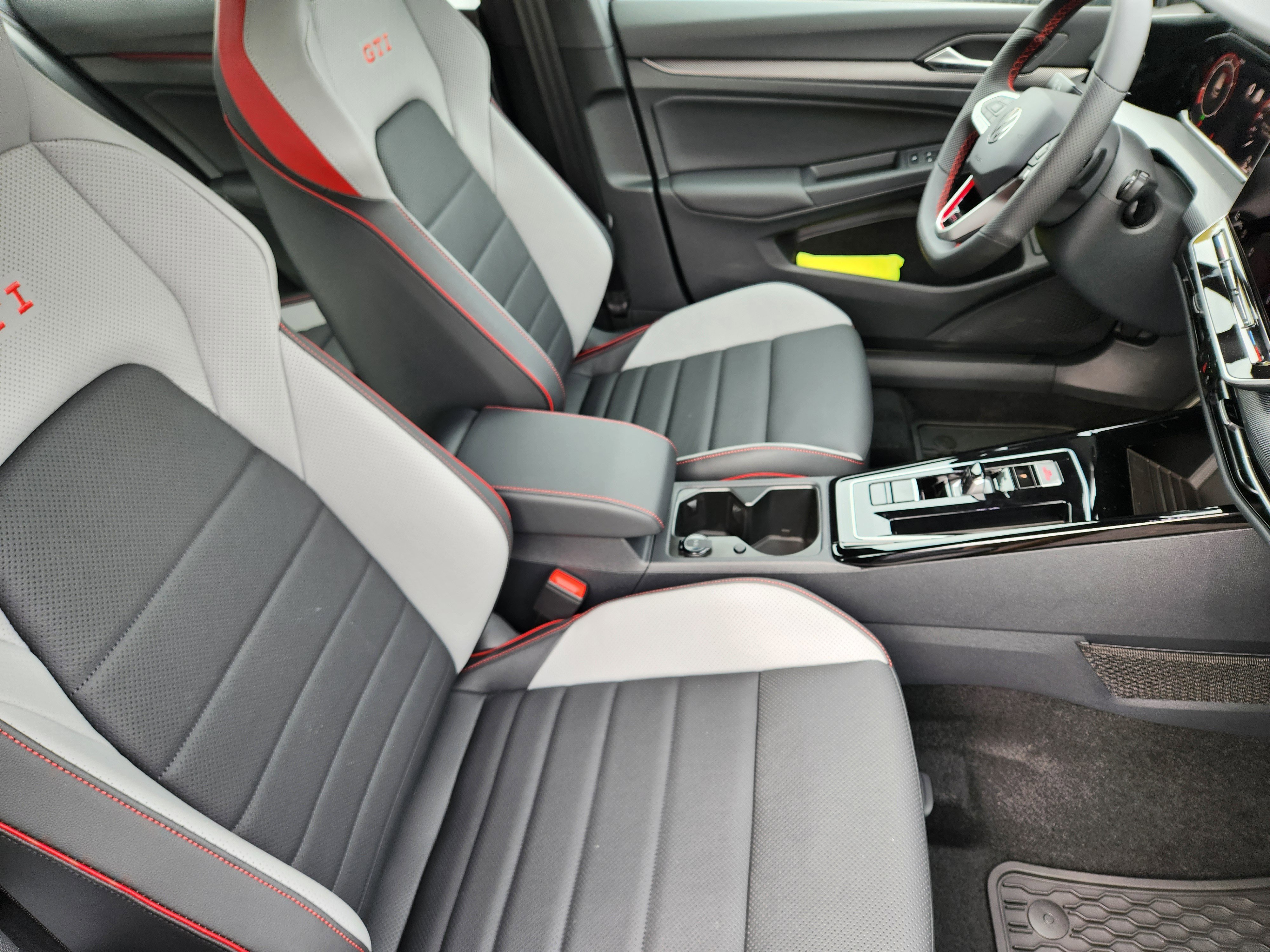 New 2025 Volkswagen GTI SE image 26