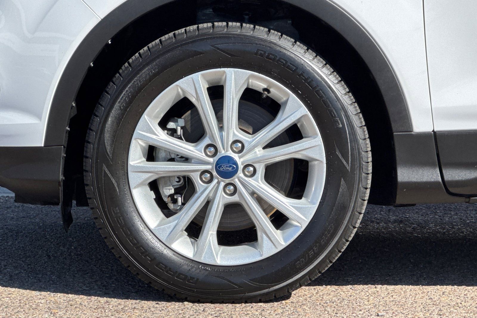 Used 2019 Ford Escape SEL image 24