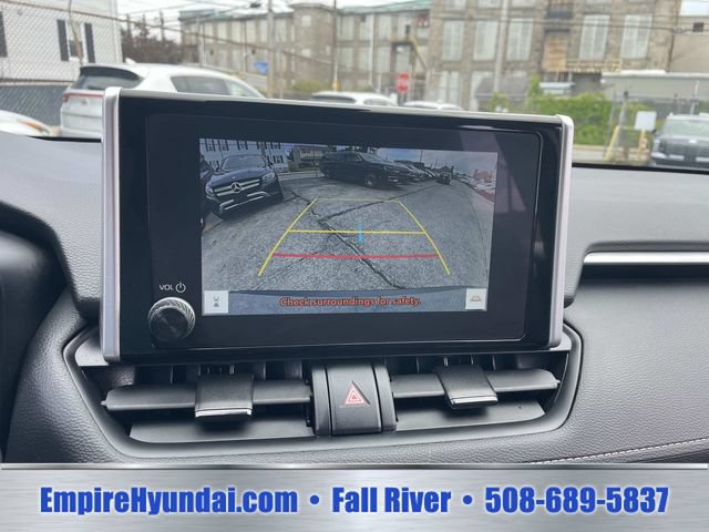 Used 2025 Toyota RAV4 XLE AWD/4WD image 23