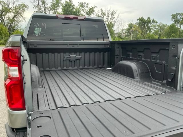Used 2026 Chevrolet Silverado 1500 High Country w/ High Country Premium Package AWD/4WD image 11