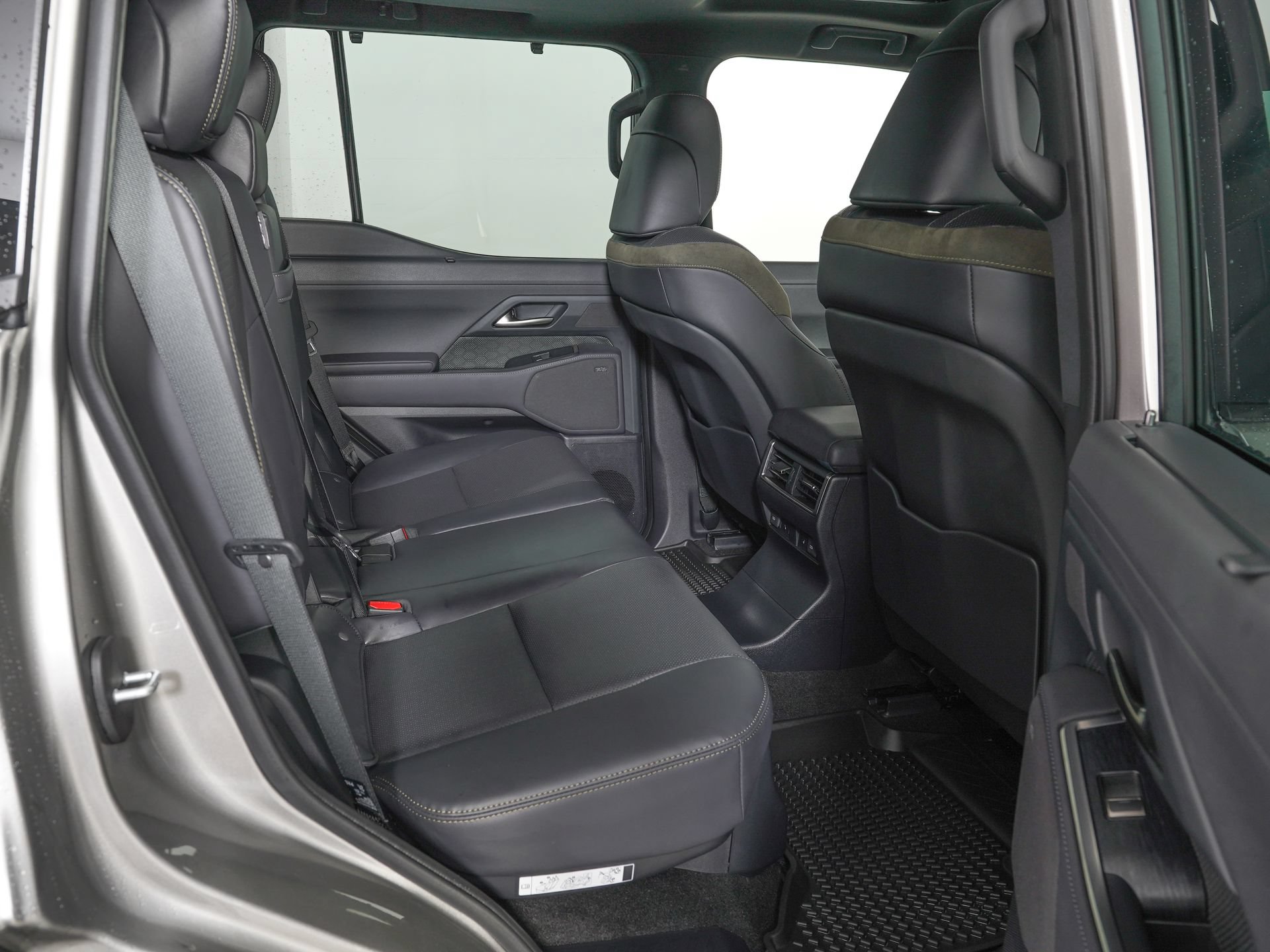 Used 2024 Lexus GX 550 AWD/4WD image 10