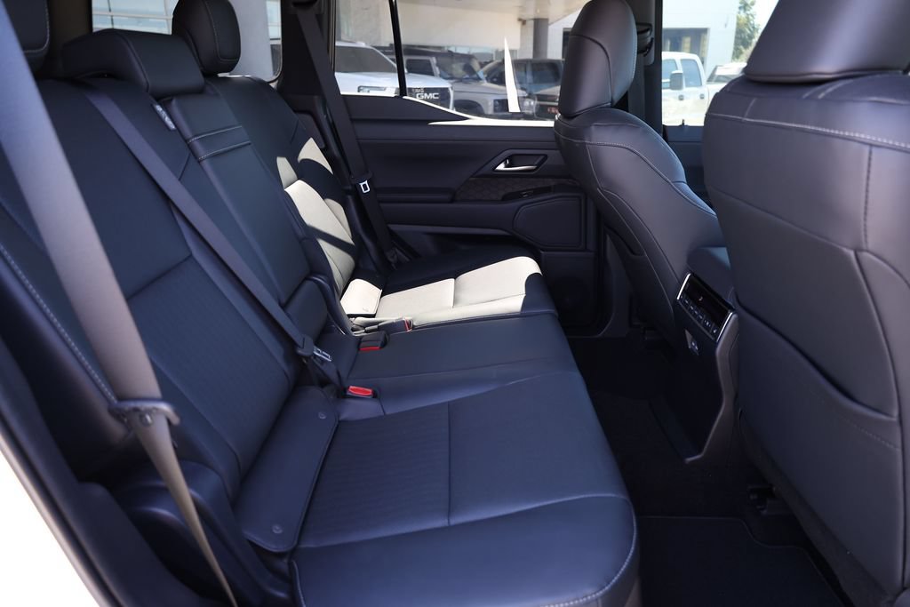 Used 2026 Lexus GX 550 w/ Cold Area Package AWD/4WD image 17