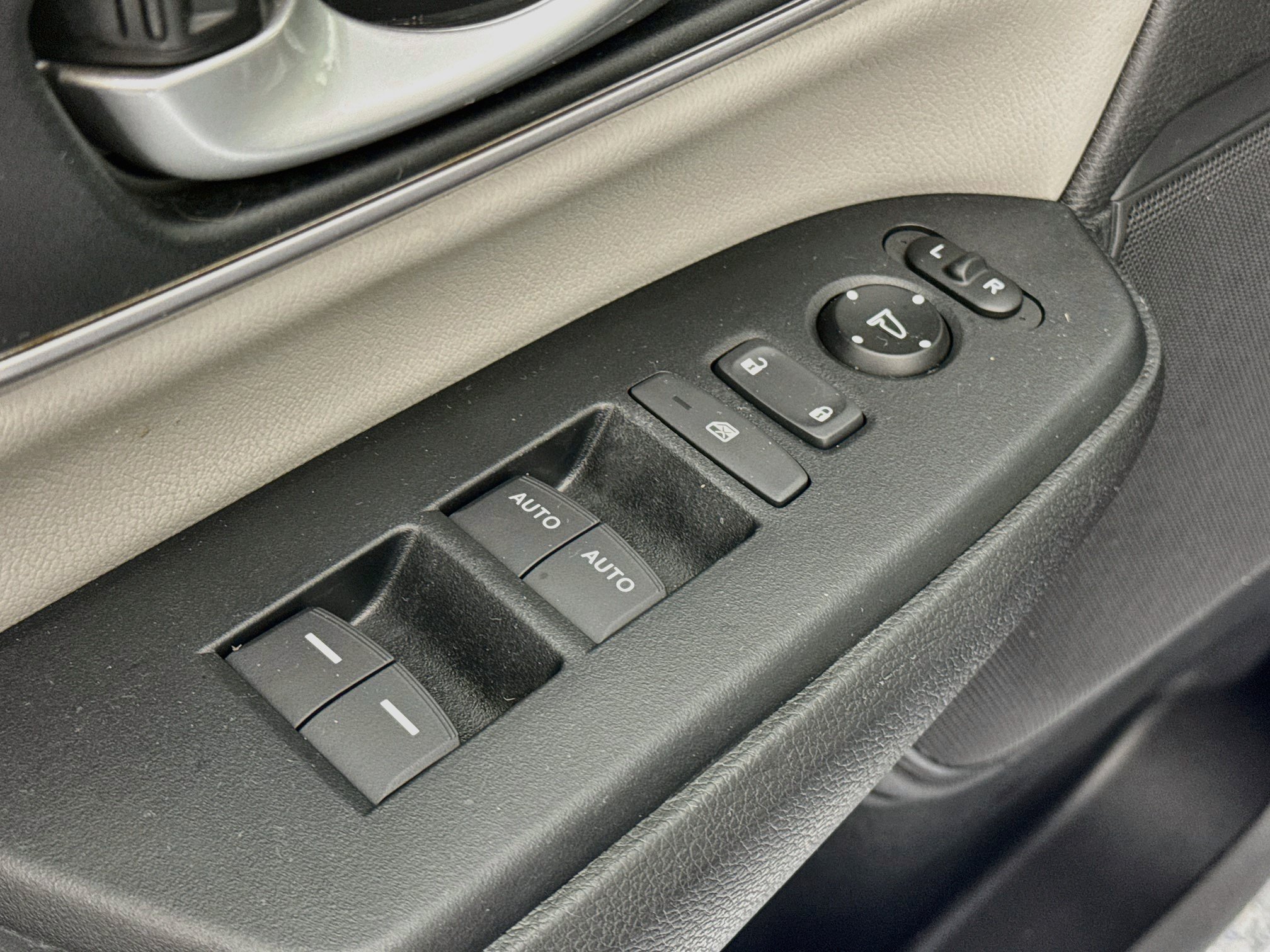 Certified 2017 Honda CR-V EX-L image 17