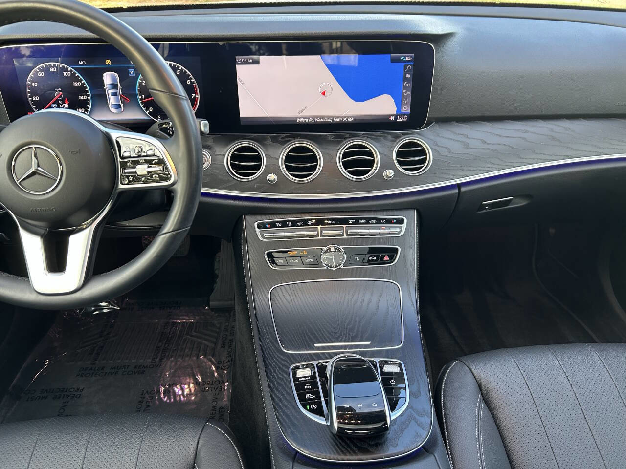 Used 2020 Mercedes-Benz E 350 4MATIC Sedan w/ Parking Assistance Package image 27