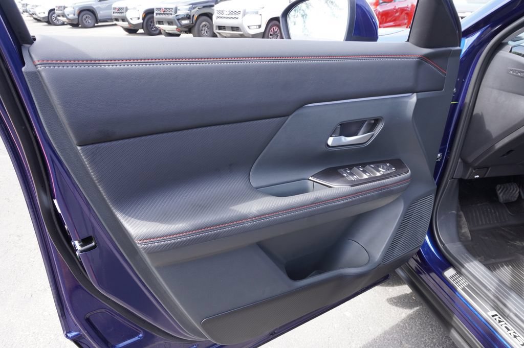 Certified 2025 Nissan Kicks SR w/ Illumination Package FWD image 14