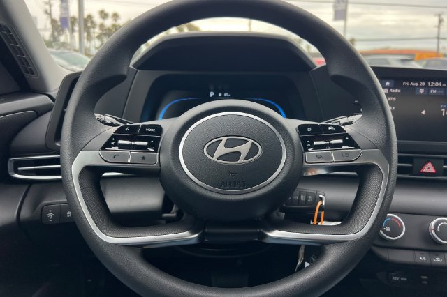 New 2026 Hyundai Elantra SE FWD image 20