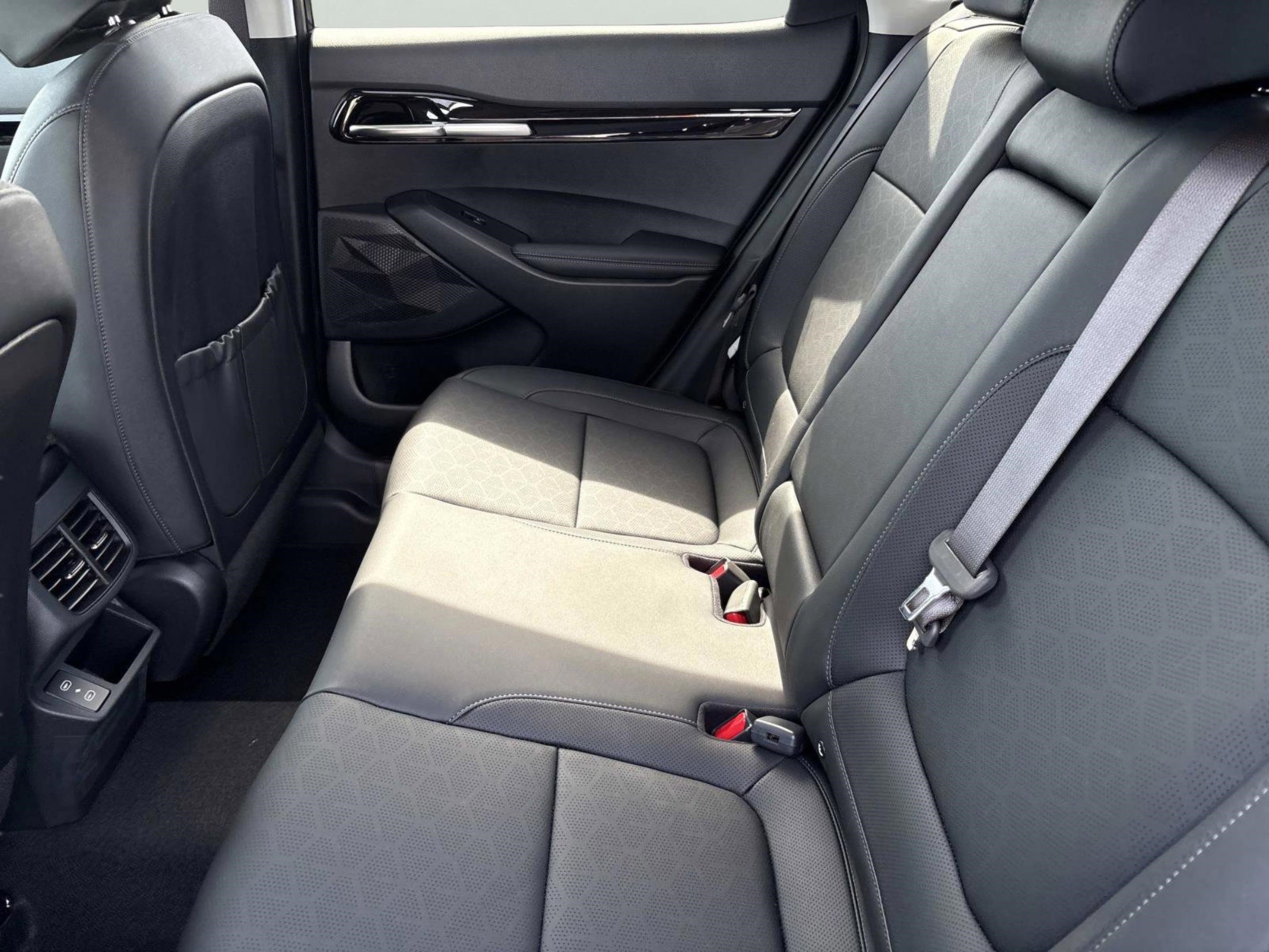 New 2026 Kia Seltos EX image 17