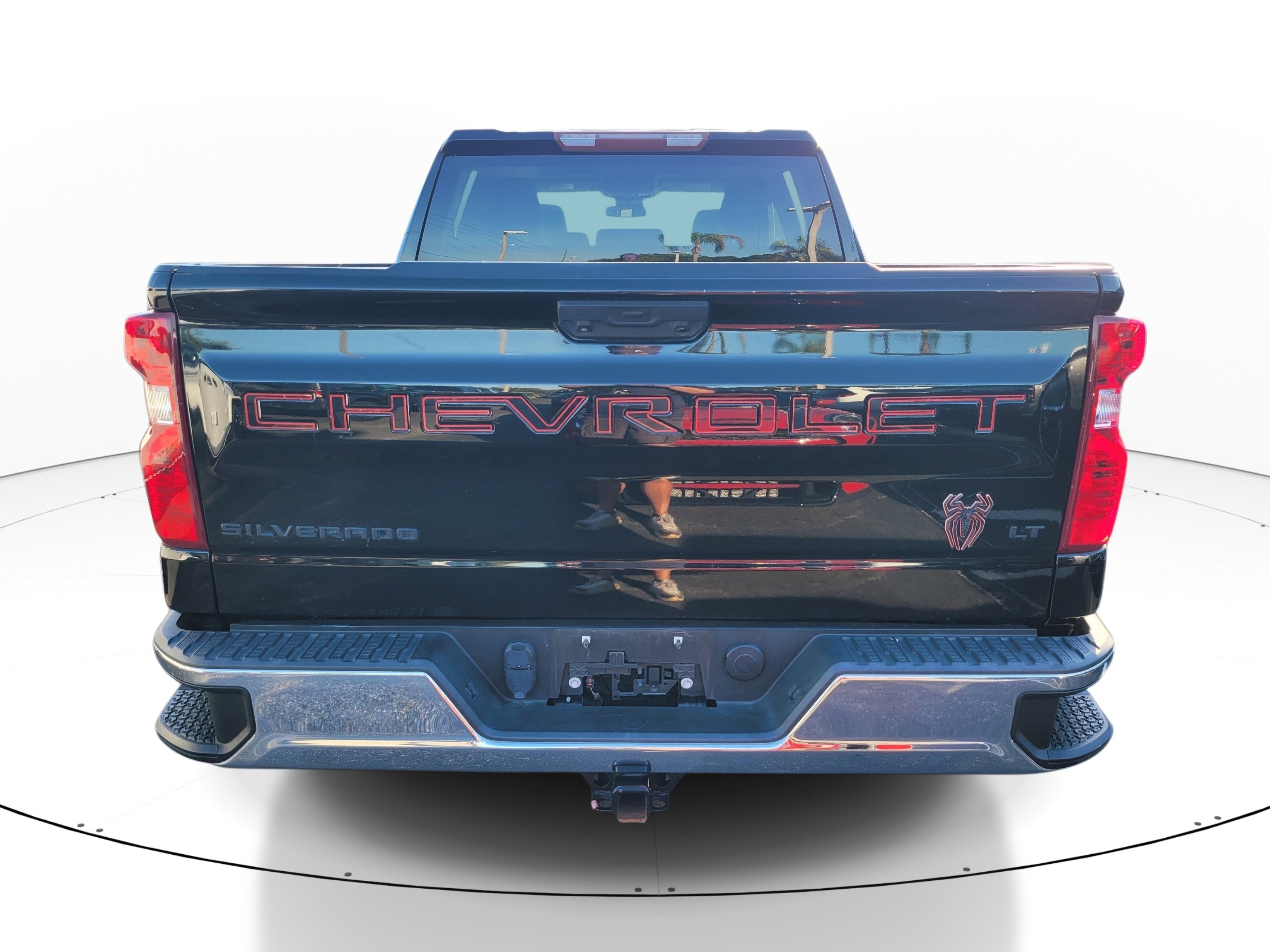 Used 2022 Chevrolet Silverado 1500 LT RWD image 5