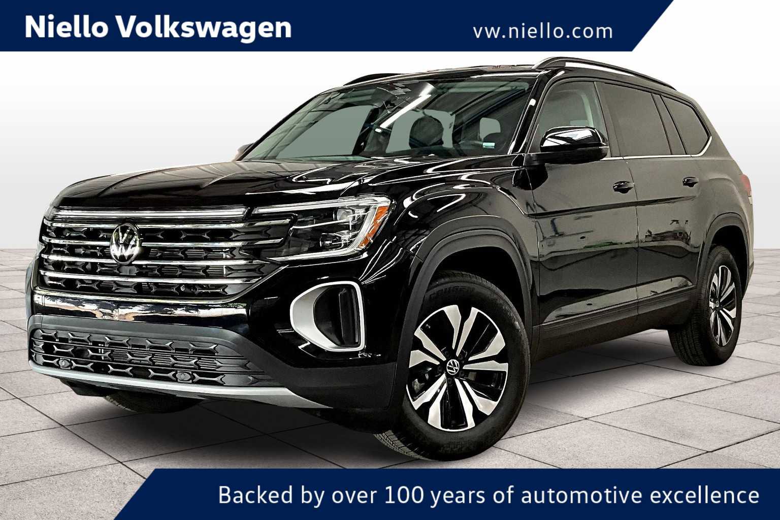 Certified 2025 Volkswagen Atlas SE image 1