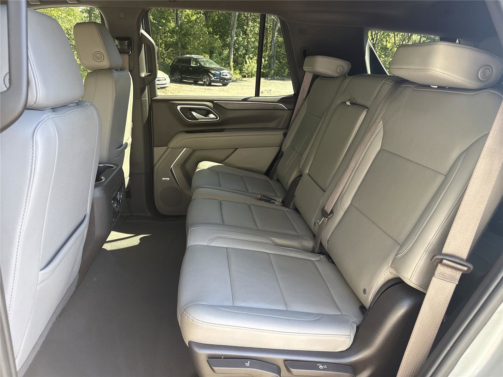 Used 2024 Chevrolet Tahoe LT image 9