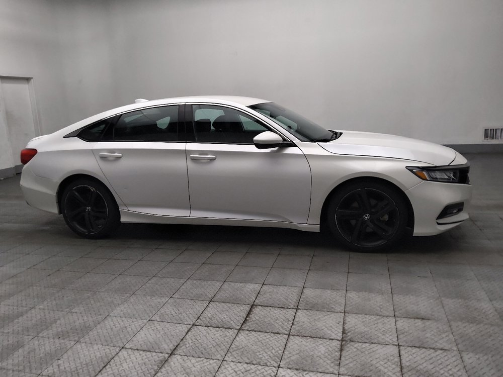 Used 2019 Honda Accord Sport image 11