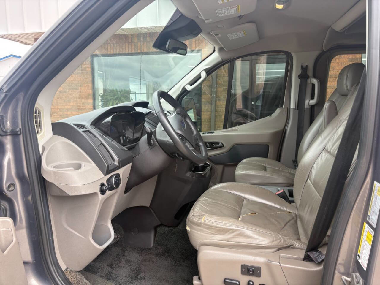 Used 2015 Ford Transit 150 130 Low Roof w/ Exterior Upgrade Package RWD image 9