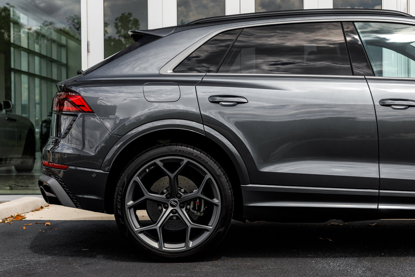 Used 2025 Audi RS Q8 performance AWD/4WD image 18