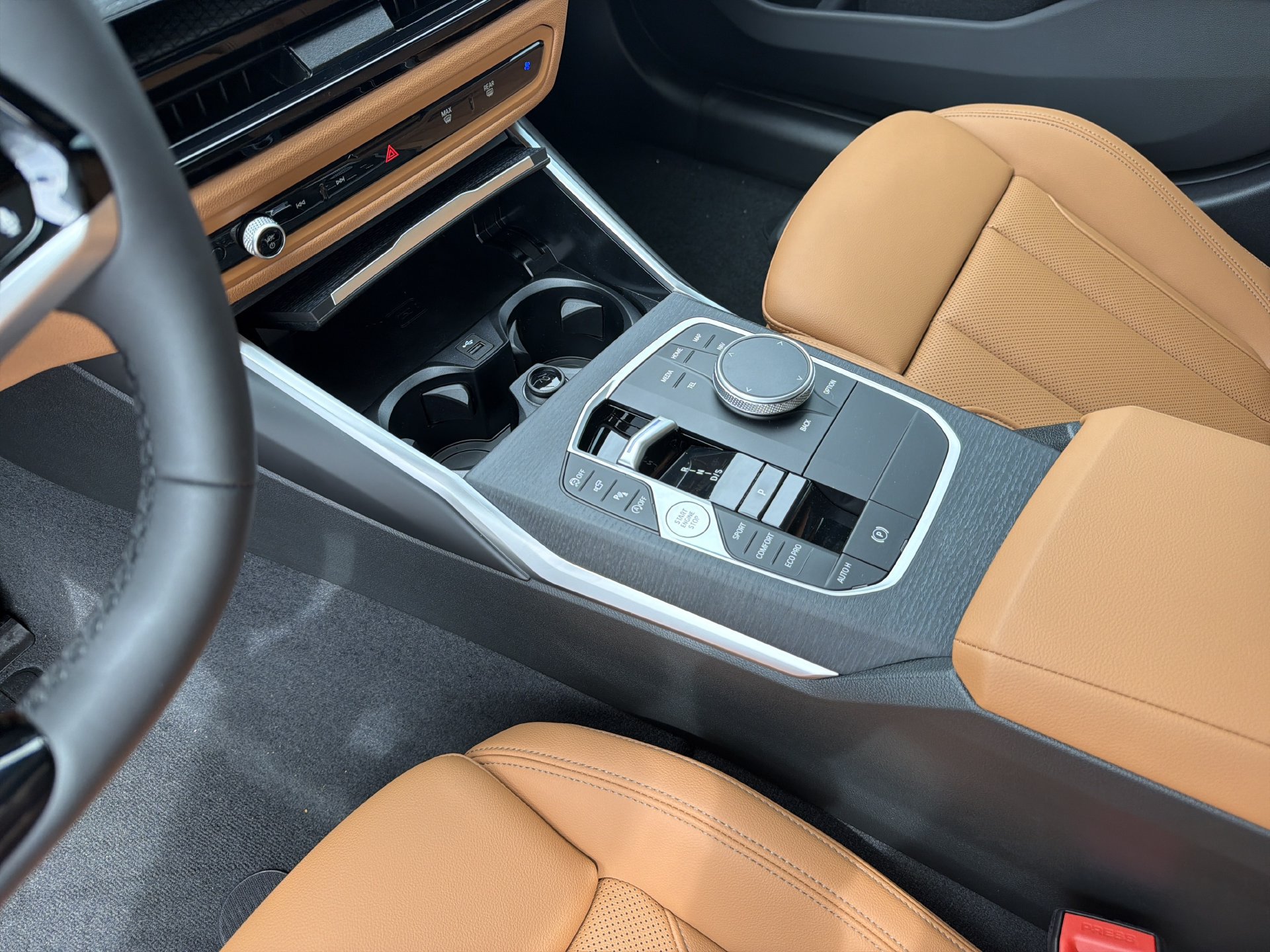 New 2026 BMW 330i Sedan w/ Convenience Package RWD image 22