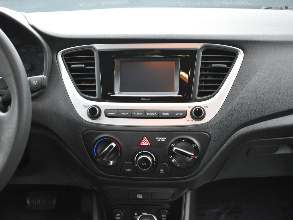 Used 2022 Hyundai Accent SE image 20