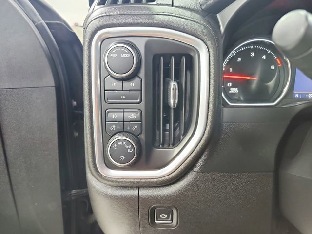 Used 2022 Chevrolet Silverado 3500 LT w/ Convenience Package image 26