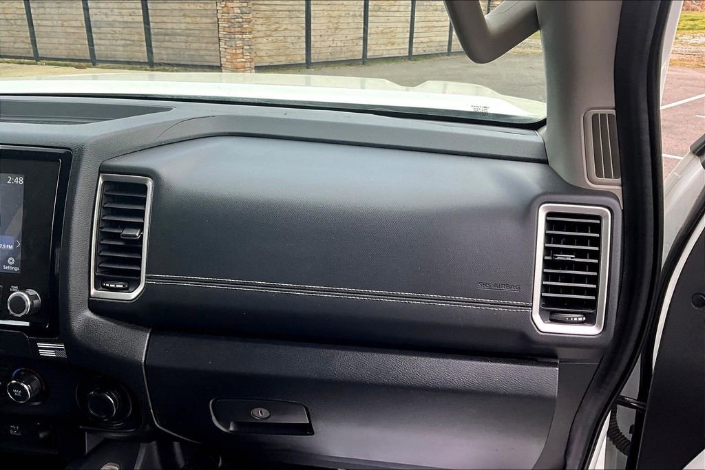 Used 2022 Nissan Frontier SV image 13