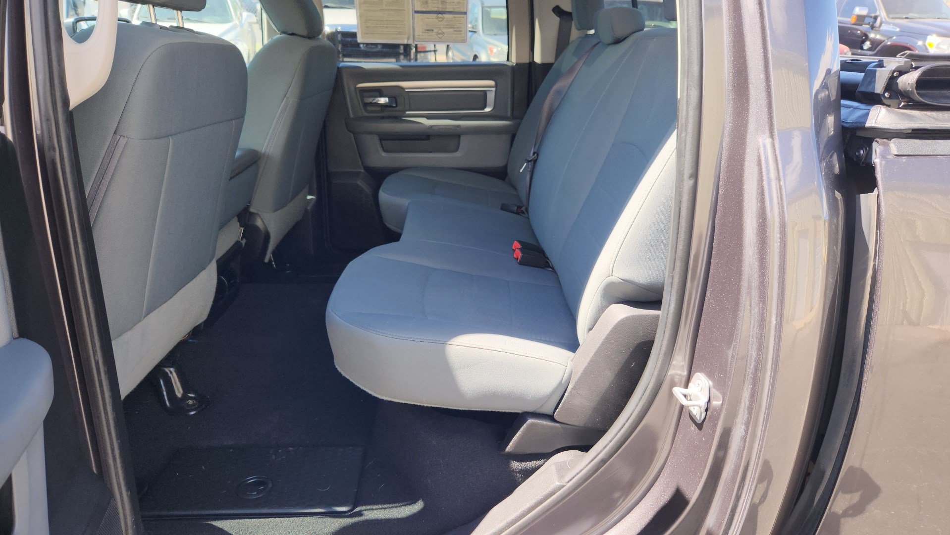 Used 2019 RAM 1500 Classic SLT AWD/4WD image 22